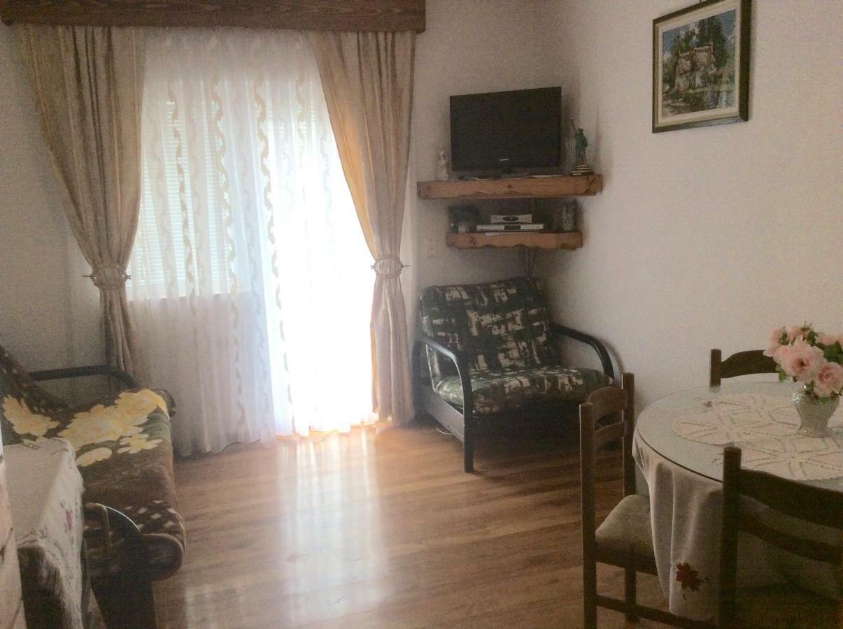 Apartman Nadia Apartment Карлобаг Екстериор снимка